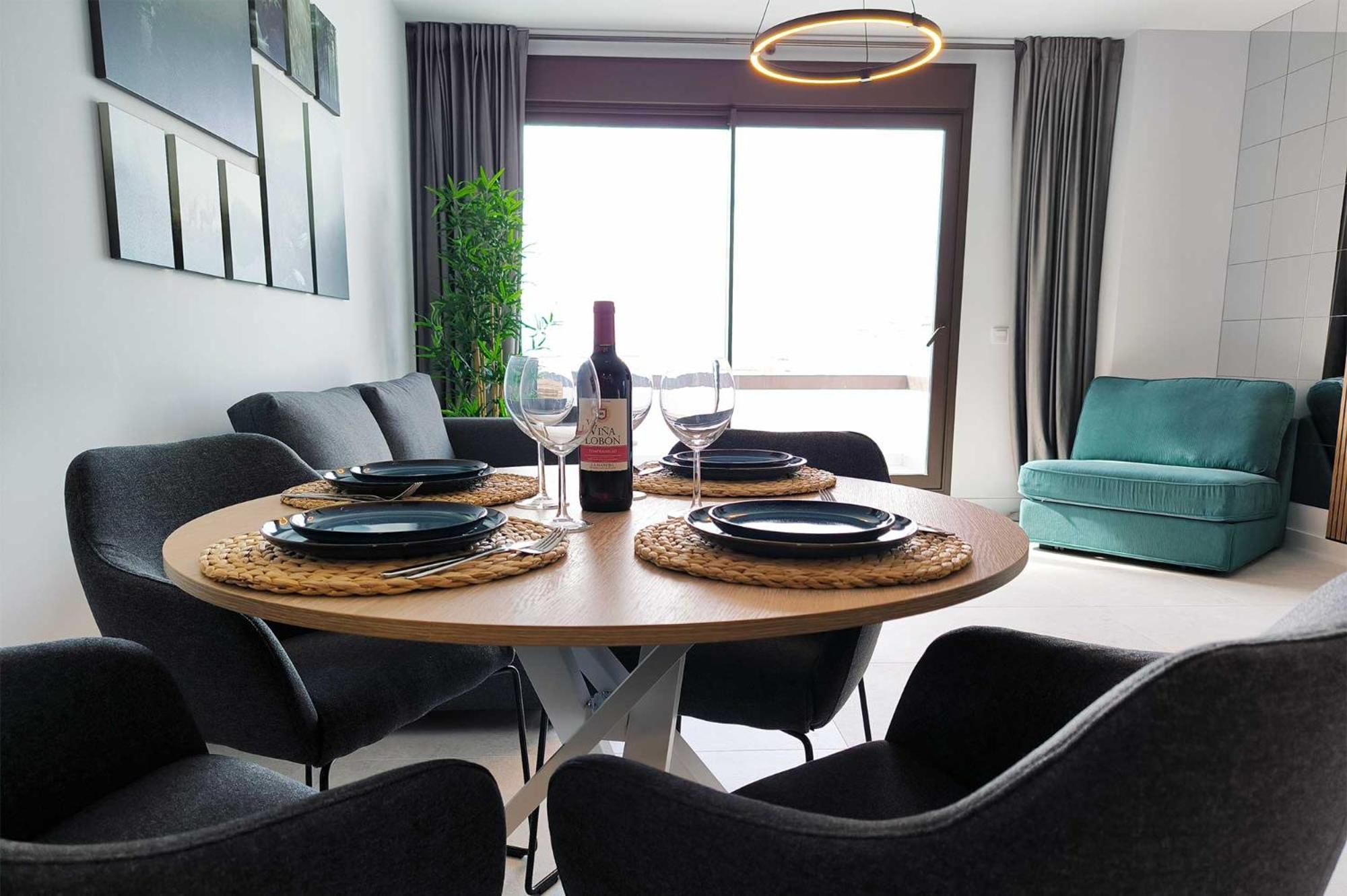 Mesas 1b Apartamento Estepona